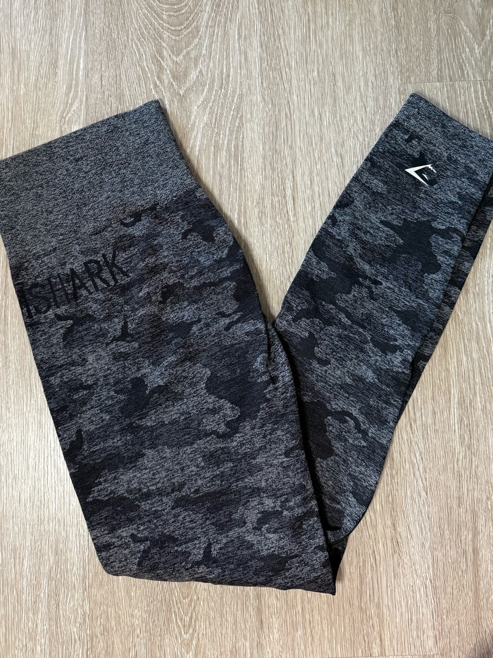 Gymshark Camo Seamless Leggings Gray Black Size Medium